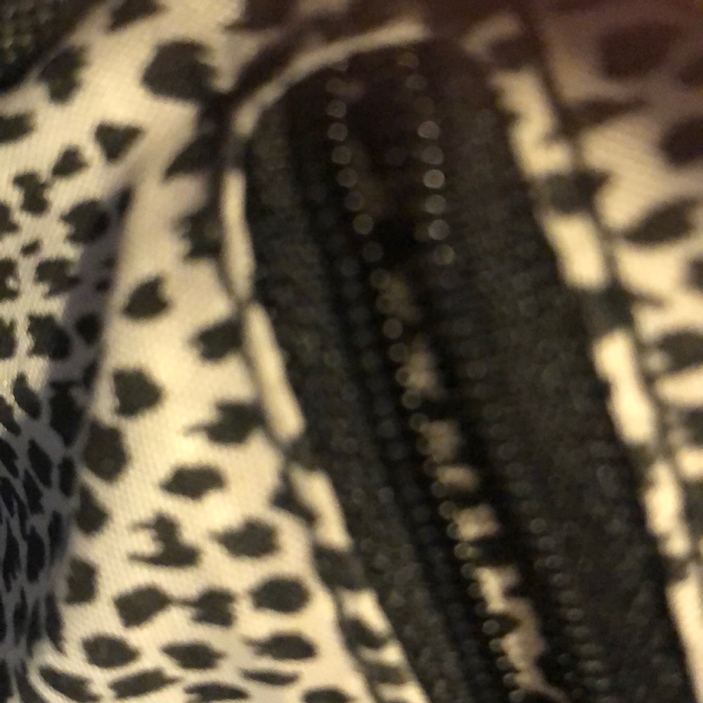 👗Navy Crossbody Bag - Picture 3 of 3